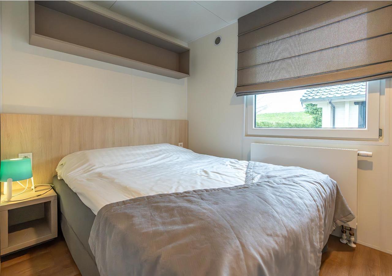Chaletparc Krabbenkreek Zeeland - Chalet 78 Sint Annaland Ngoại thất bức ảnh
