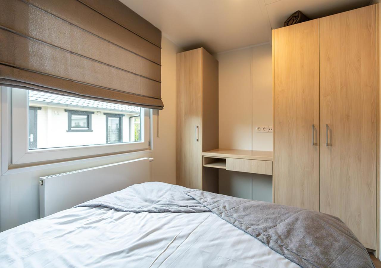 Chaletparc Krabbenkreek Zeeland - Chalet 78 Sint Annaland Ngoại thất bức ảnh